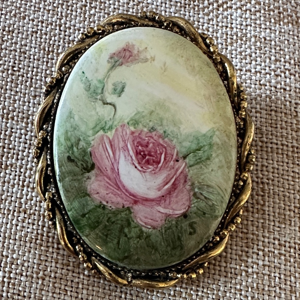 Vintage Rose Brooch with Gold Accents